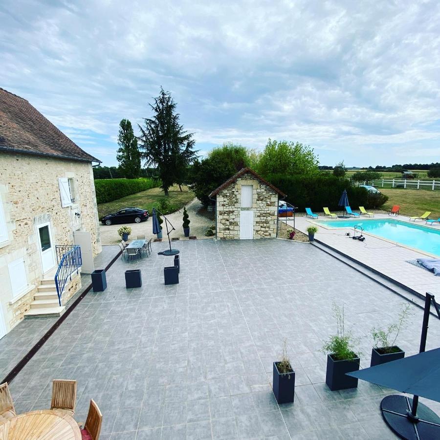 Kourline Villalunoterie Futuroscope Piscine Spa Oyre Kültér fotó